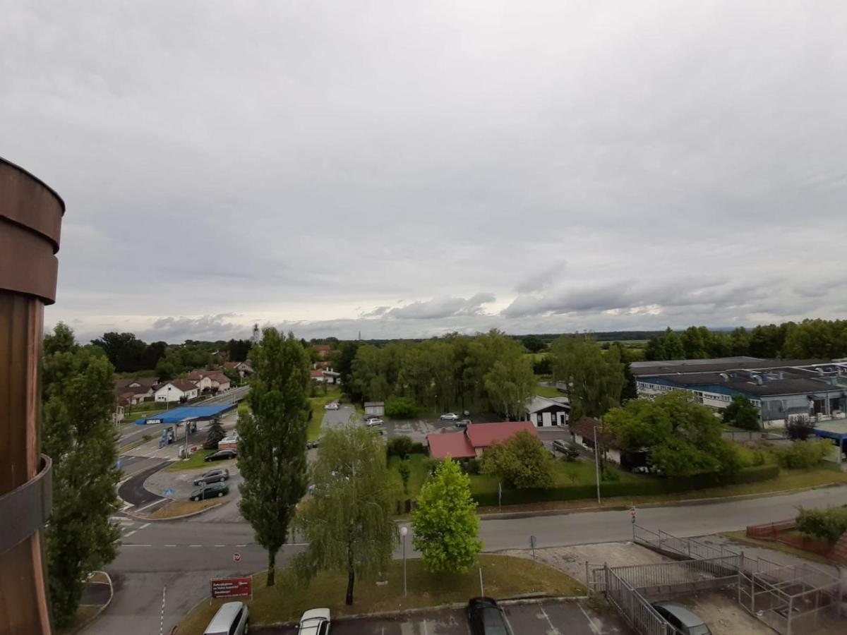 Hotel Garic Garesnica Exteriör bild