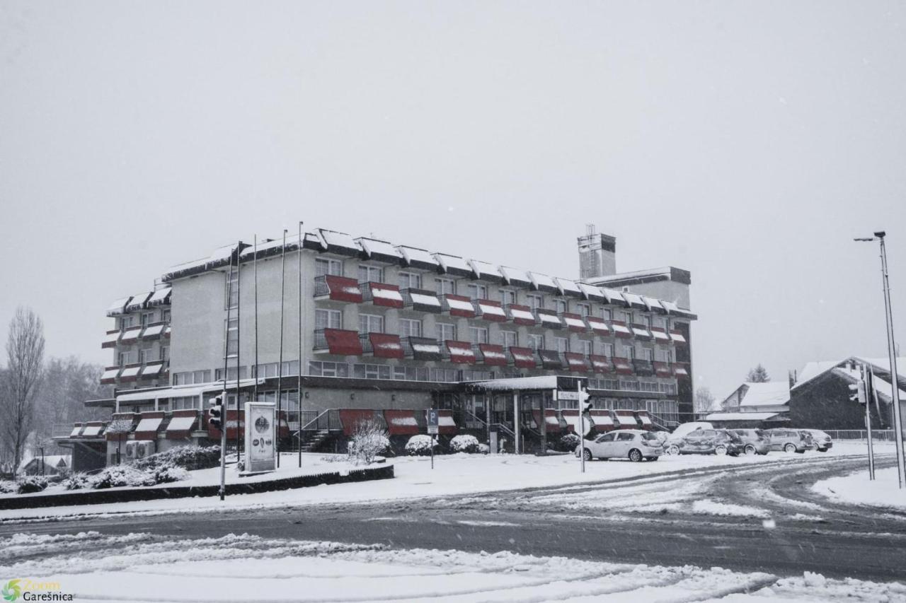 Hotel Garic Garesnica Exteriör bild